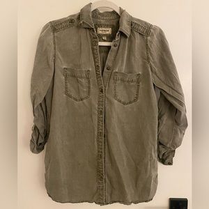 Oversized Buttonup Express